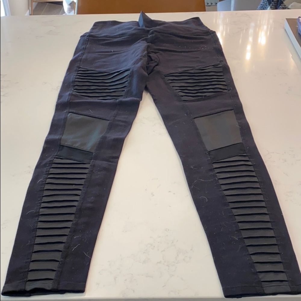 Black Alo high waisted moto leggings